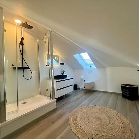 Einzigartiger Ausblick & Ruhe - Trotzdem Zentral Apartamento Lauenau