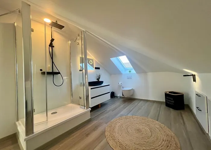 Einzigartiger Ausblick & Ruhe - Trotzdem Zentral Apartament Lauenau